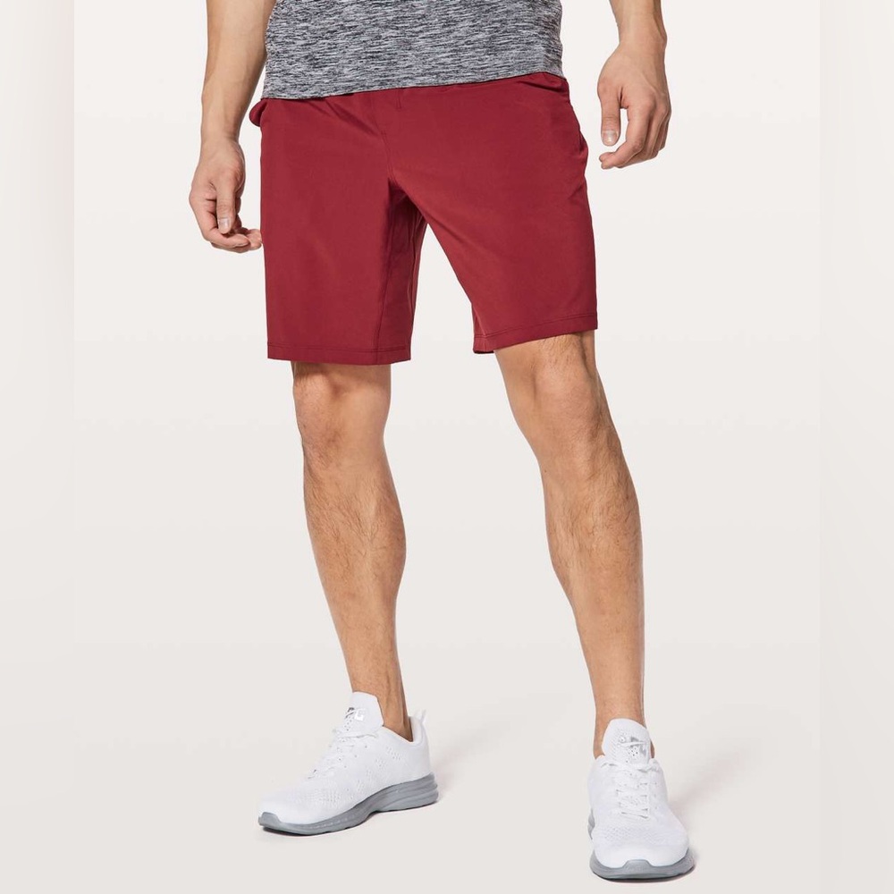 Lululemon Pace Breaker Short 9” in Caliente Size S